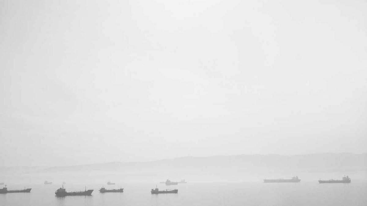 加强基层党支部建设,主题教育是关键。