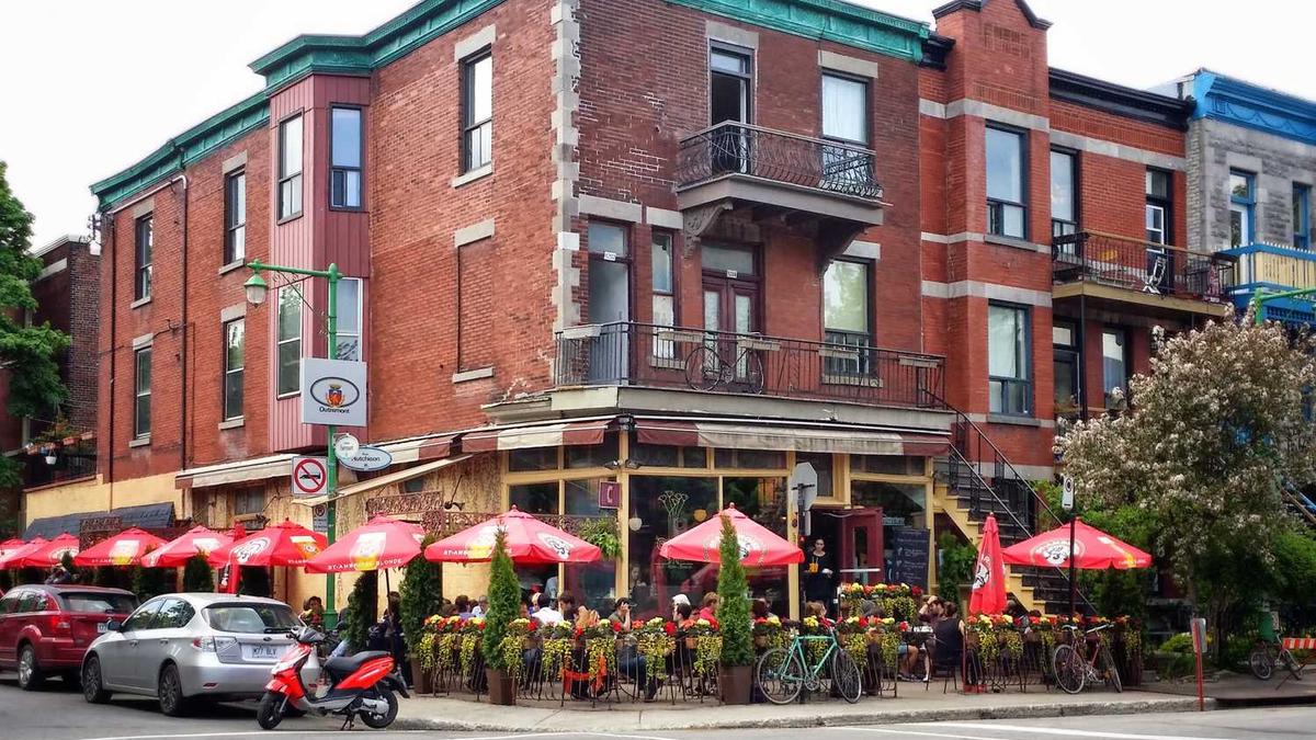 《辽宁鞍山:男子舞厅跳舞猝死,家属索赔50万,背后竟有猫腻?》