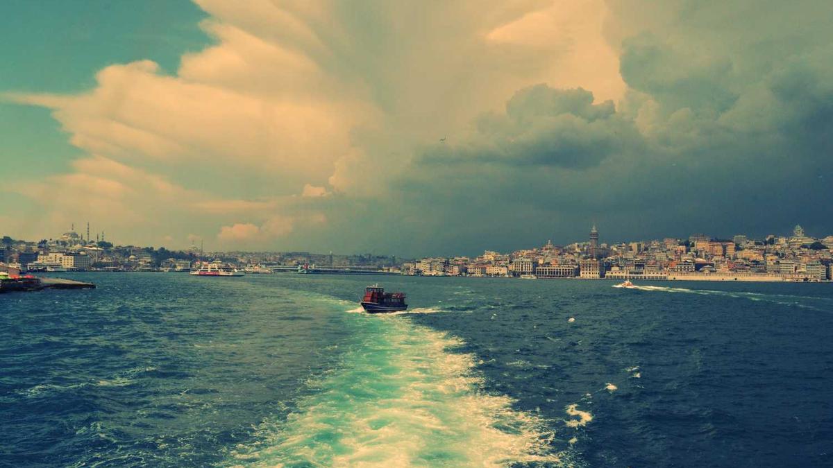 青岛四月底的天气怎么样,适合穿什么衣服去哪玩